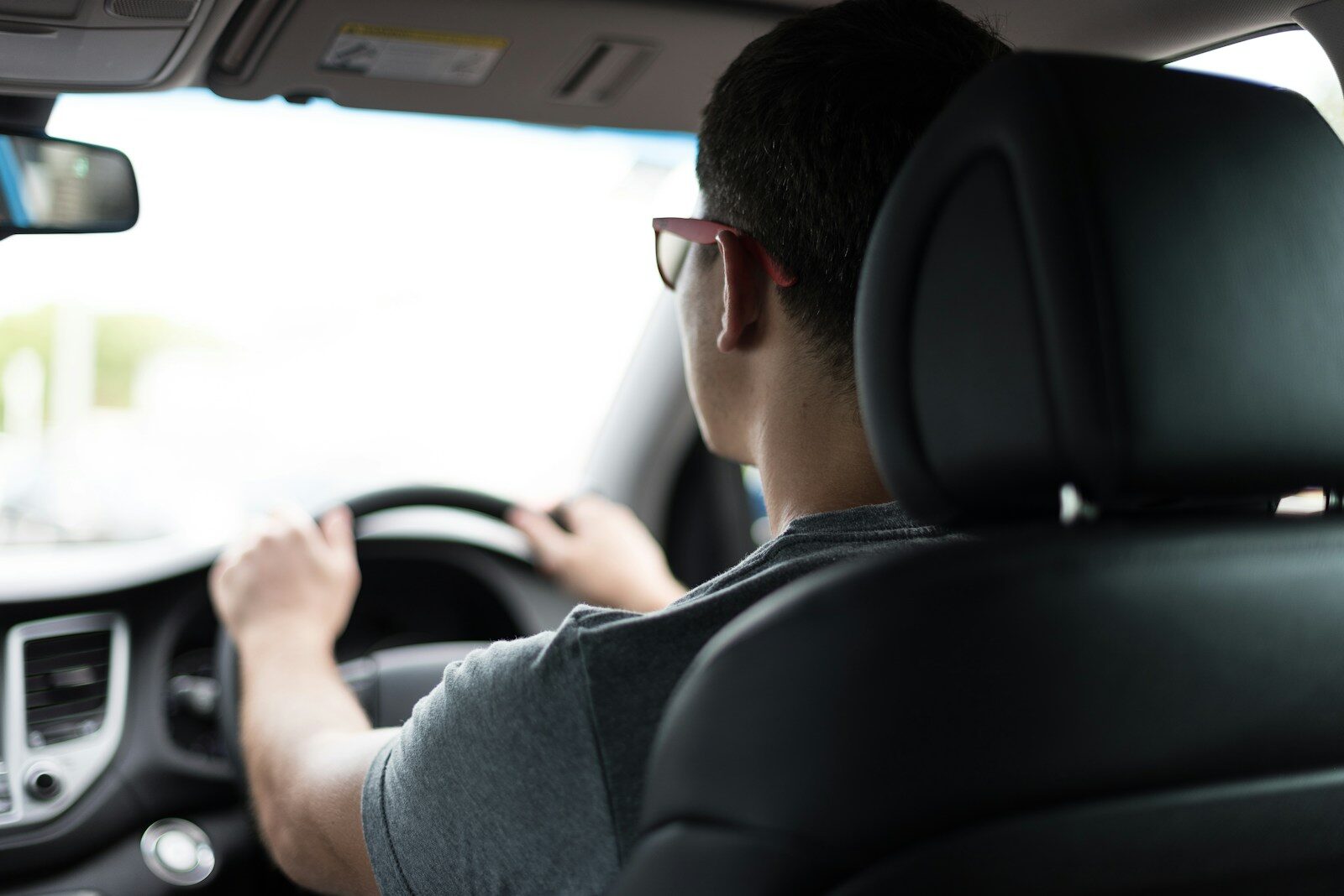 New College Students and Auto Policies: What Parents Need to Revisit Before Move-in Day